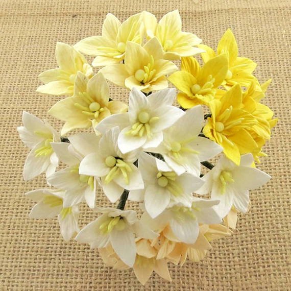 50 MIXED WHITE/CREAM MULBERRY PAPER LILY FLOWERS