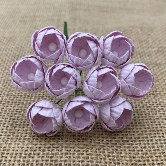50 PALE LILAC MULBERRY PAPER BUTTERCUPS