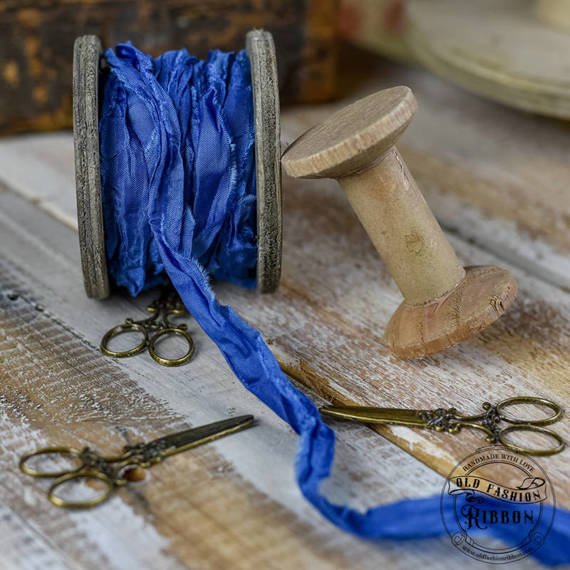 Vintage old fashion ribbon - blue