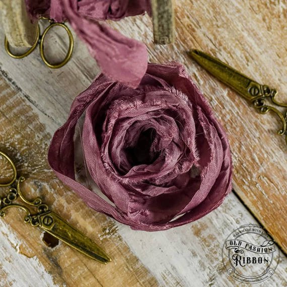 Vintage old fashion ribbon - dirty pink