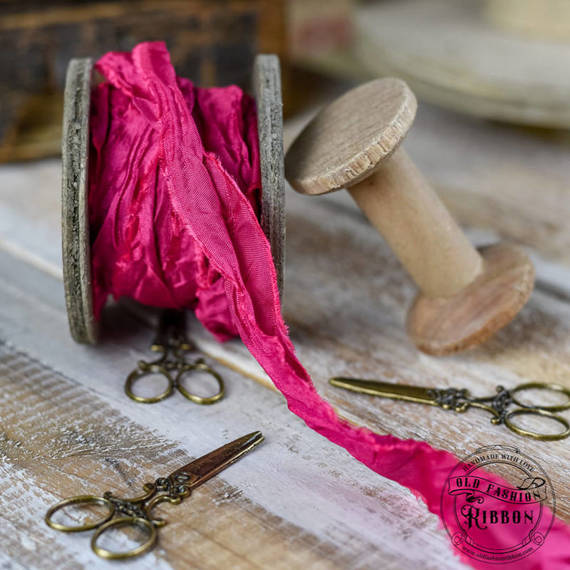 Vintage old fashion ribbon - pink