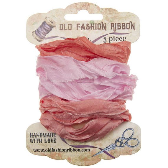 Vintage old fashion ribbon set