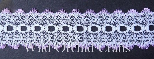 White lace with lilac ends - 1m