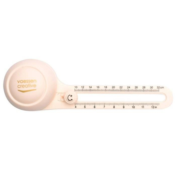 Tool for cutting out circles of circles 