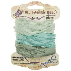 Vintage old fashion ribbon set