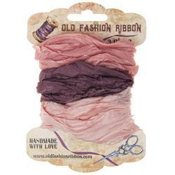 Vintage old fashion ribbon set